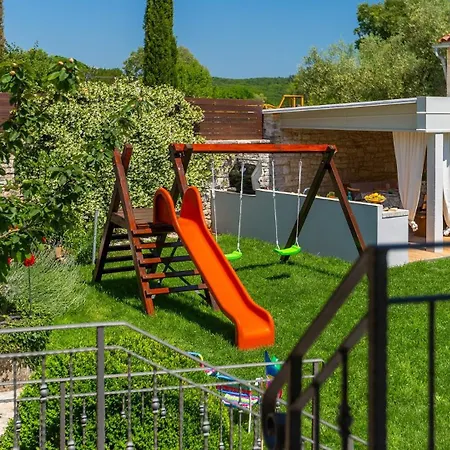 Beautiful Jadreska With Pool In *